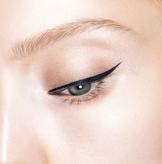 REVLON COLORSTAY SKINNY LIQUID LINER - BLACK OUT (301) - DELINEADOR DE OJOS LÍQUIDO